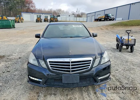 2013 Mercedes-Benz E 350 4Matic из США, поврежденный, VIN WDDHF8JBXDA742427